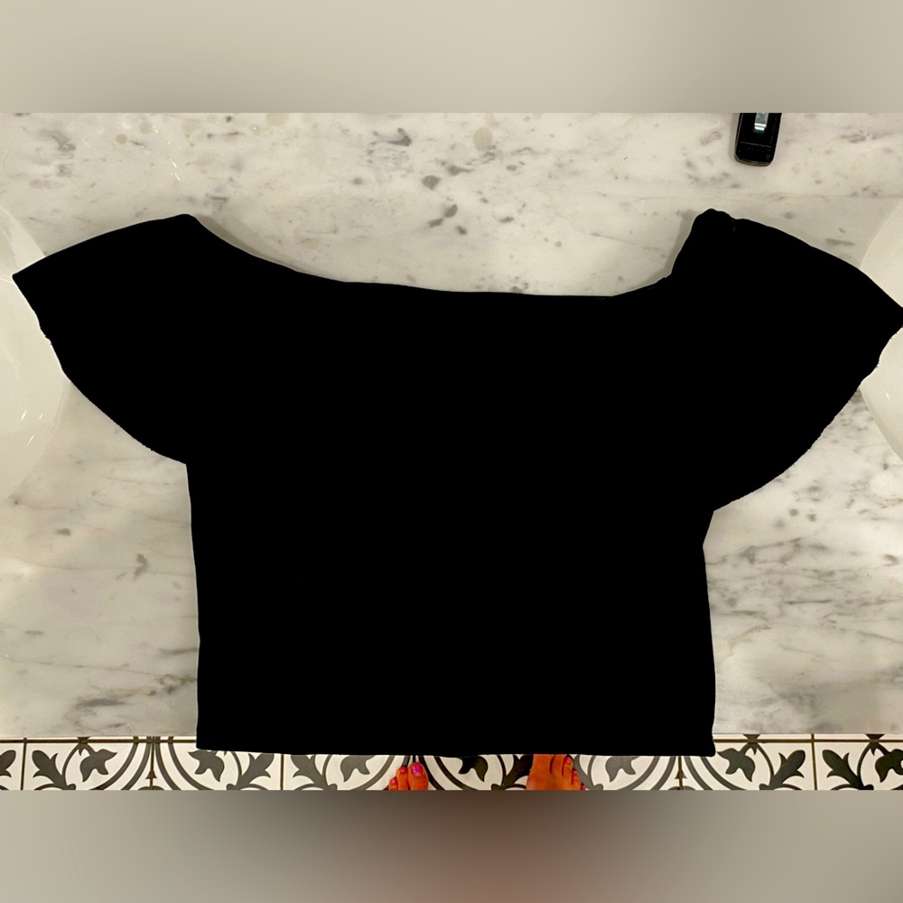 Dr.Denim cropped black tee